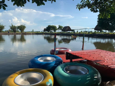 ALBUM KHÔNG GIAN QUÁN