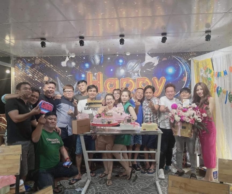 TIỆC SINH NHẬT CỦA GIA ĐÌNH ANH KHÁNH